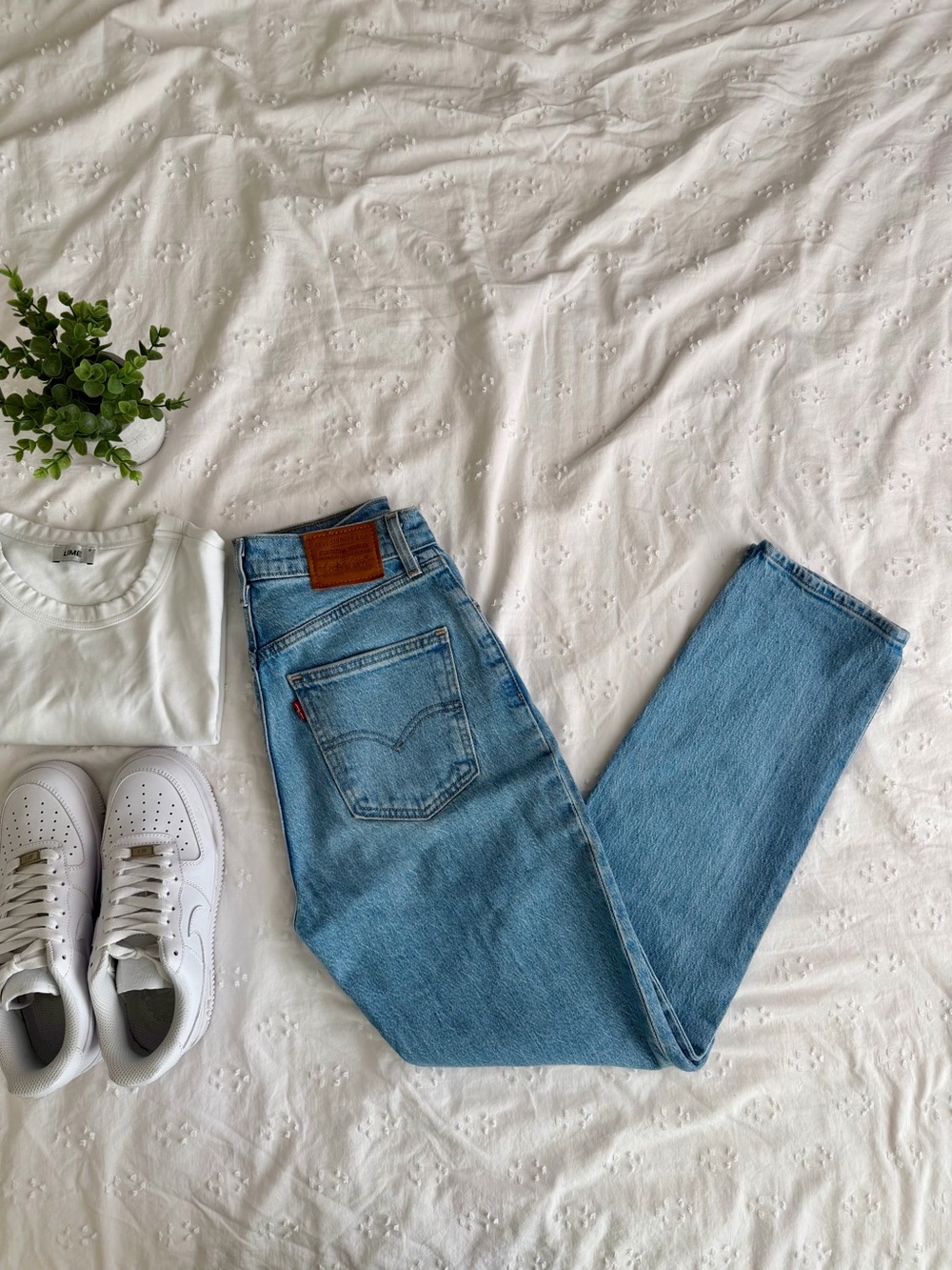 Levi’s 70s High Slim Straight Jeans